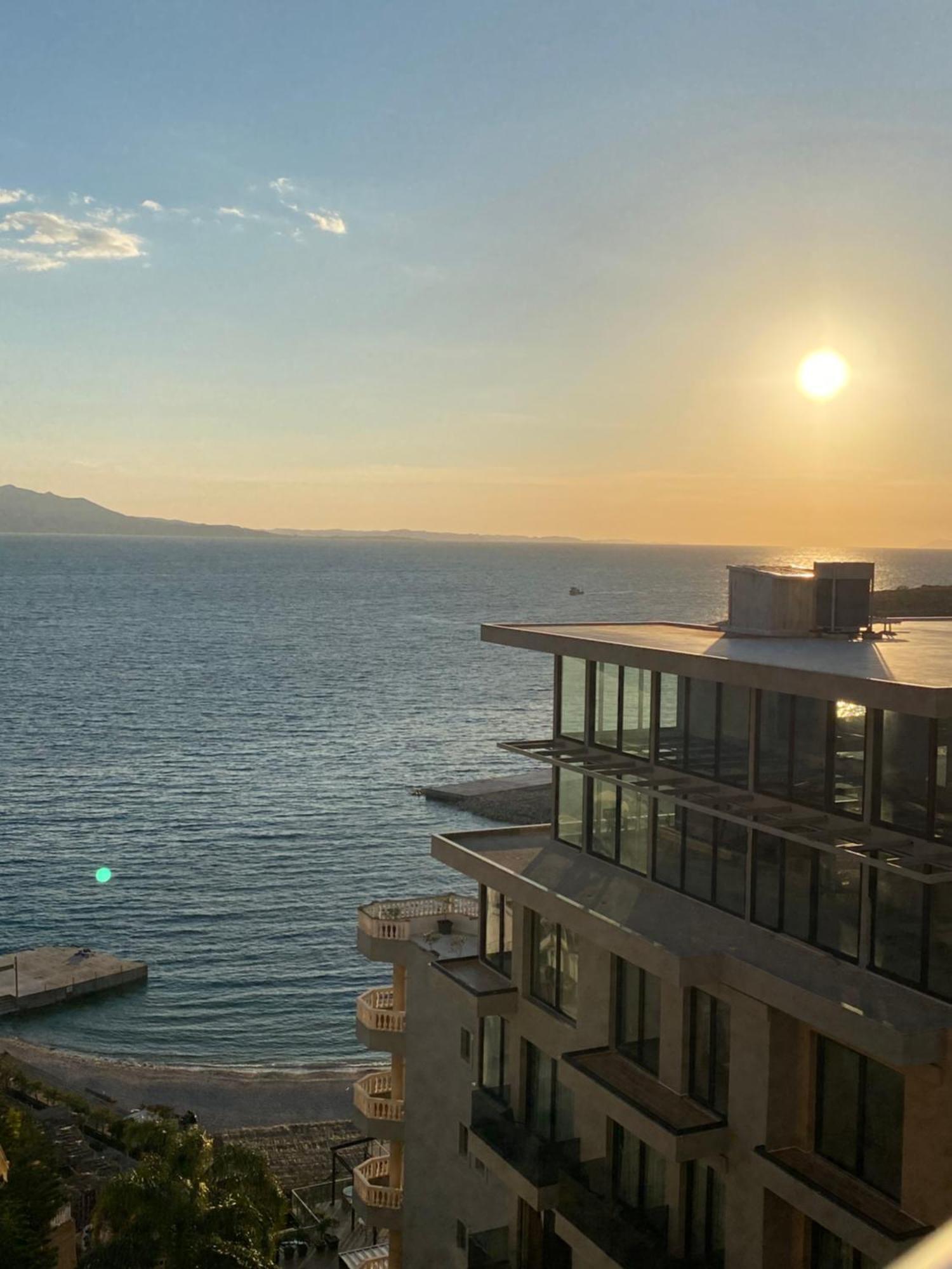 Titi'S Apartment Saranda Buitenkant foto